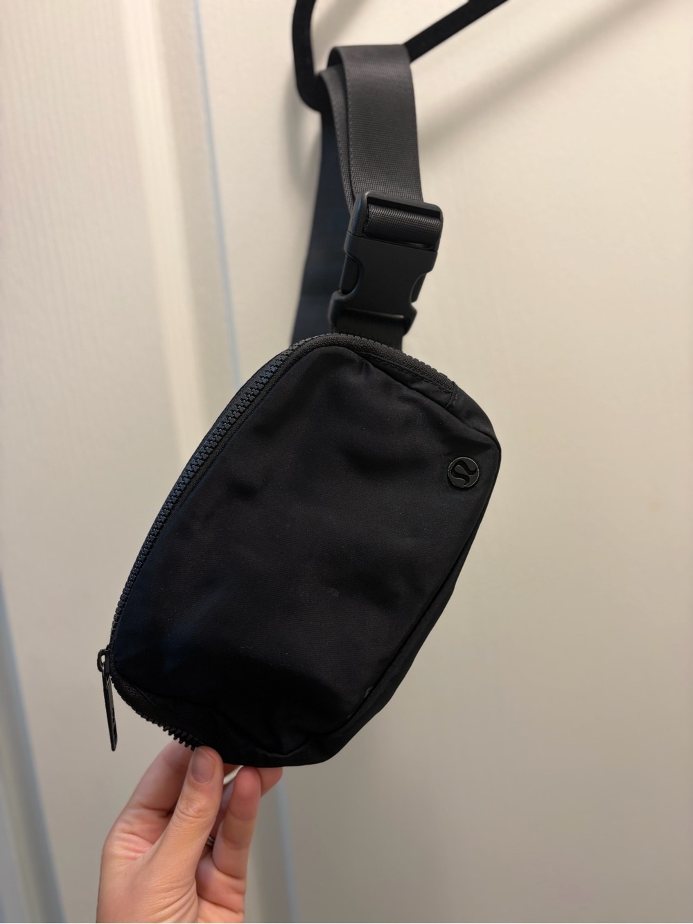 lululemon athletica Black Compact Sling Belt Bag